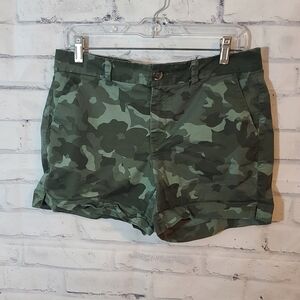 Old Navy Green Camo Shorts Sz 8